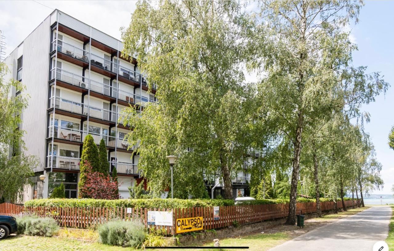 Sinus Premium Aparthotel Siofok Exterior photo